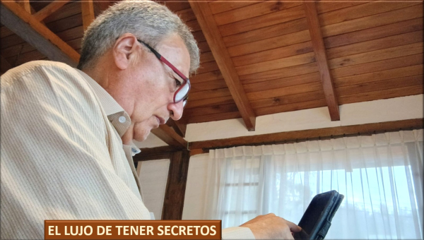 EL LUJO DE TENER SECRETOS